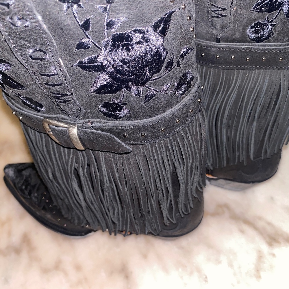 cowgirl boots